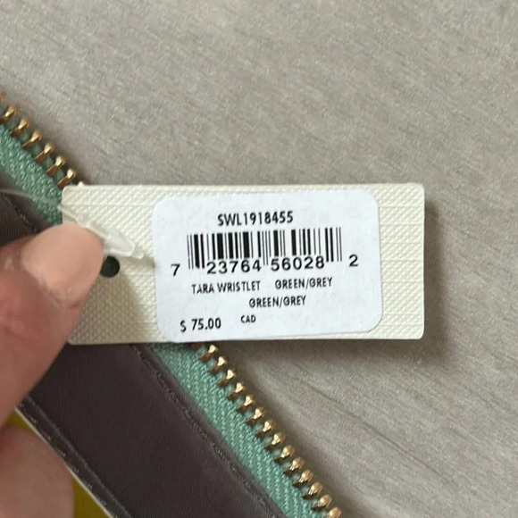 🩵HOST PICK FOSSIL NWT Leather Wristlet Wallet - Picture 3 of 6